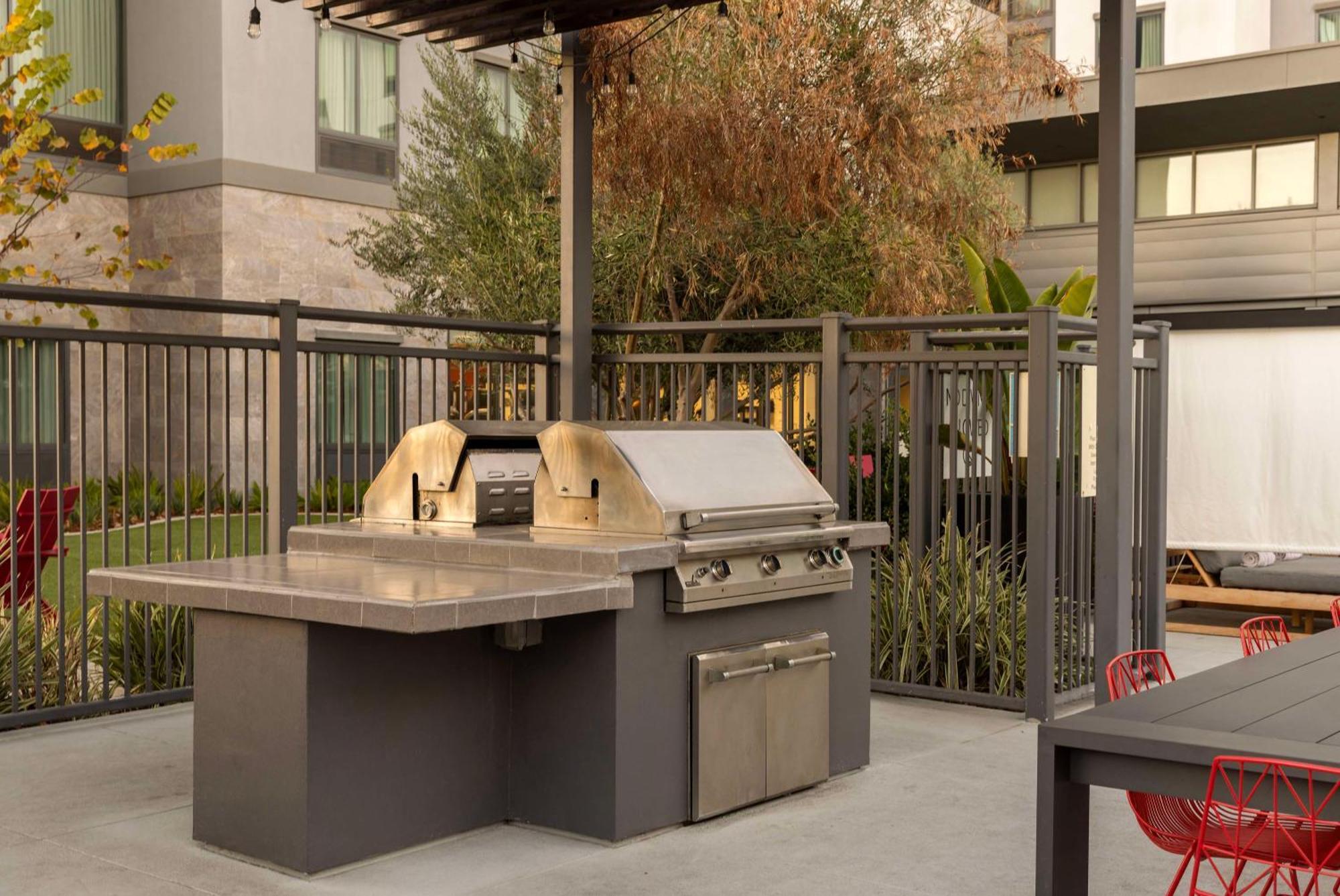 Homewood Suites By Hilton Long Beach Airport Экстерьер фото
