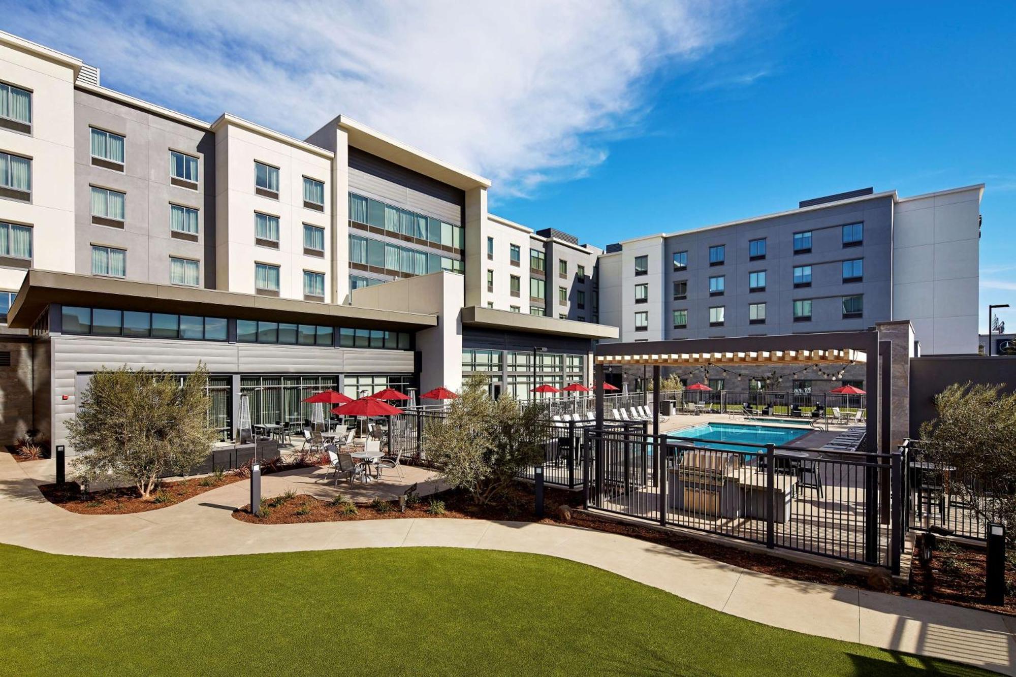 Homewood Suites By Hilton Long Beach Airport Экстерьер фото